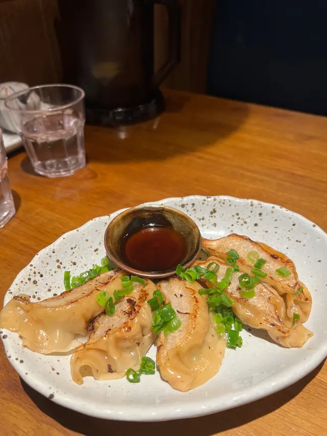 神山手造餃子