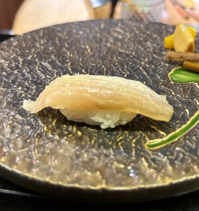 北海道白角魚壽司