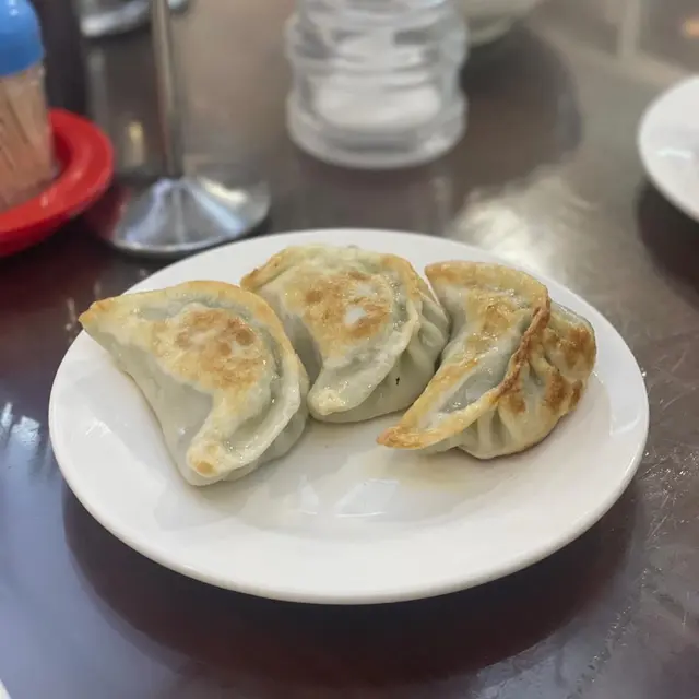 煎韮菜餃