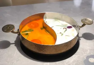 秘製冬陰功椰奶雙拼鍋