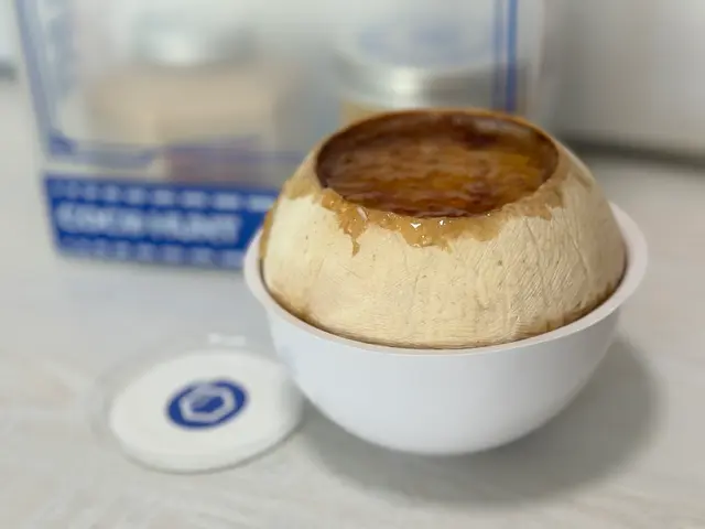 桃膠椰皇燉蛋白