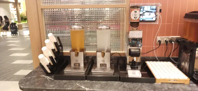 自助飲品區