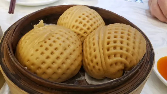 合桃奶包，馅有合桃肉