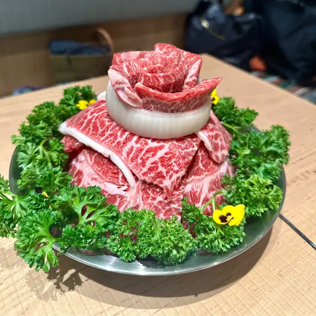 燒肉煙花蛋糕
