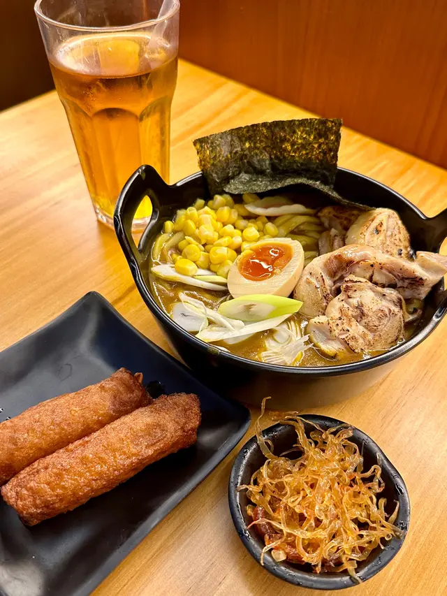 慢煮炙燒雞叉燒咖哩湯烏龍麵