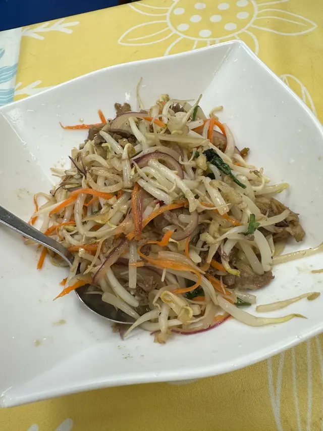牛肉炒芽菜