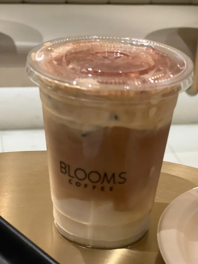 Tiramisu  latte  (iced)