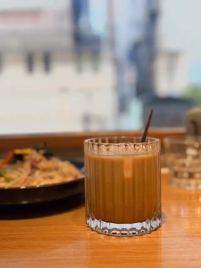 HAZELNUT LATTE (C)