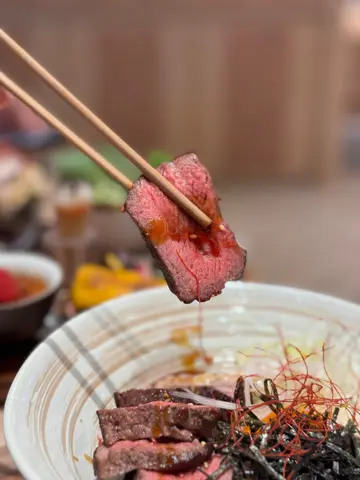 月见烧牛肉意大利饭丼