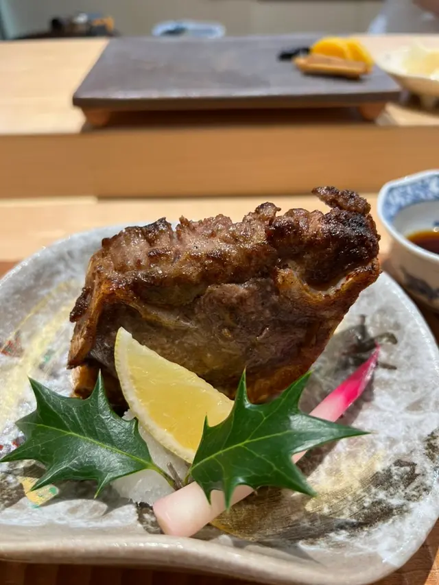 燒吞拿魚餃