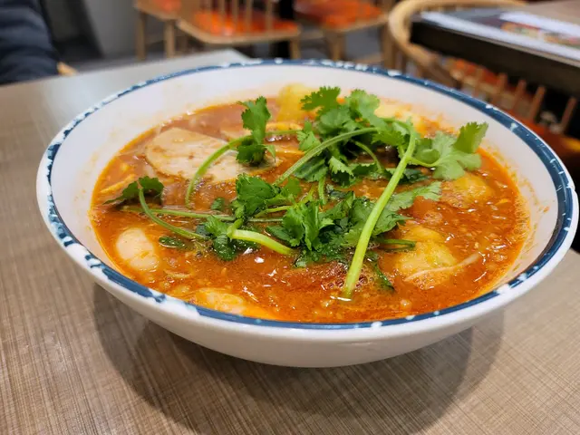 蟹肉蕃茄湯檬粉