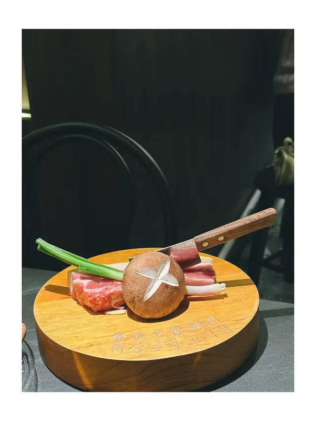 招牌牛油熟成厚切五層肉