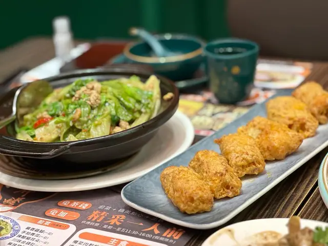 金沙鬼馬百花釀油條