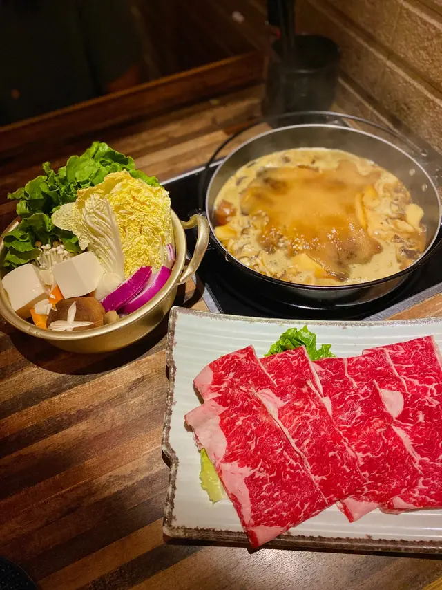 松茸雜菌壽喜燒（配安格斯牛肉）