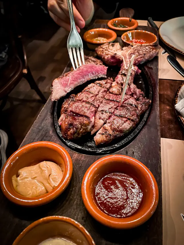 𝚃 𝙱𝙾𝙽𝙴