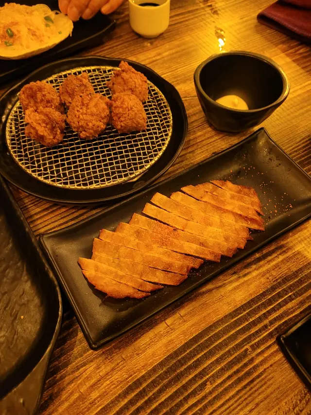 燒雞泡魚乾,椒鹽墨魚咀