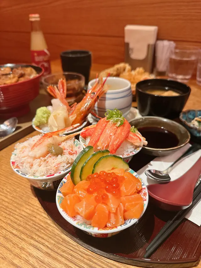 迷你四重海鮮丼定食