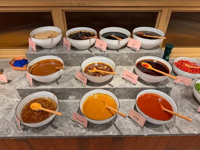 各式各樣調味醬料