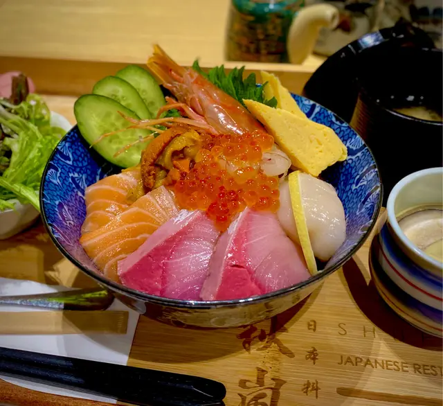 極上北海道魚生丼御膳