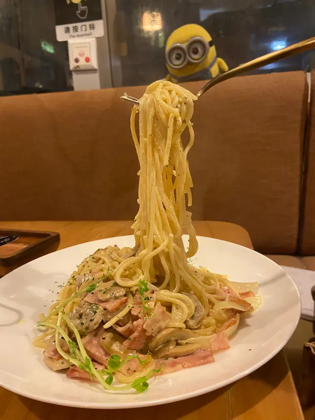蛋黃汁卡邦尼意粉