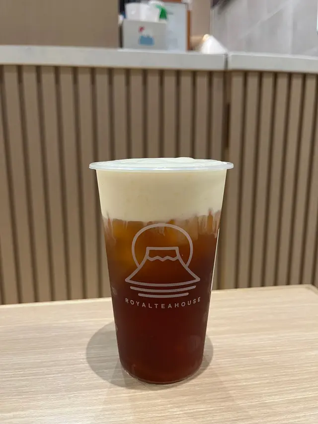 芝士奶蓋炭培烏龍茶