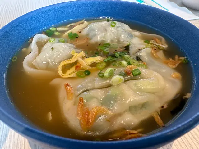 脹卜卜的 好大隻