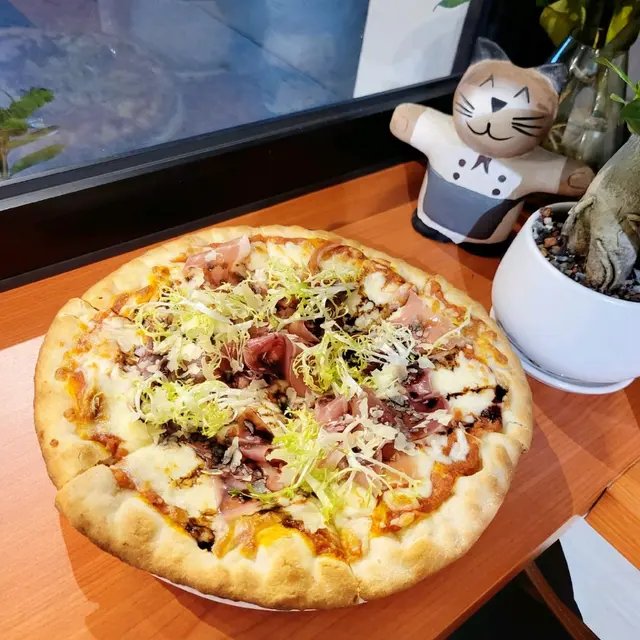 12個月巴馬火腿芝士薄餅