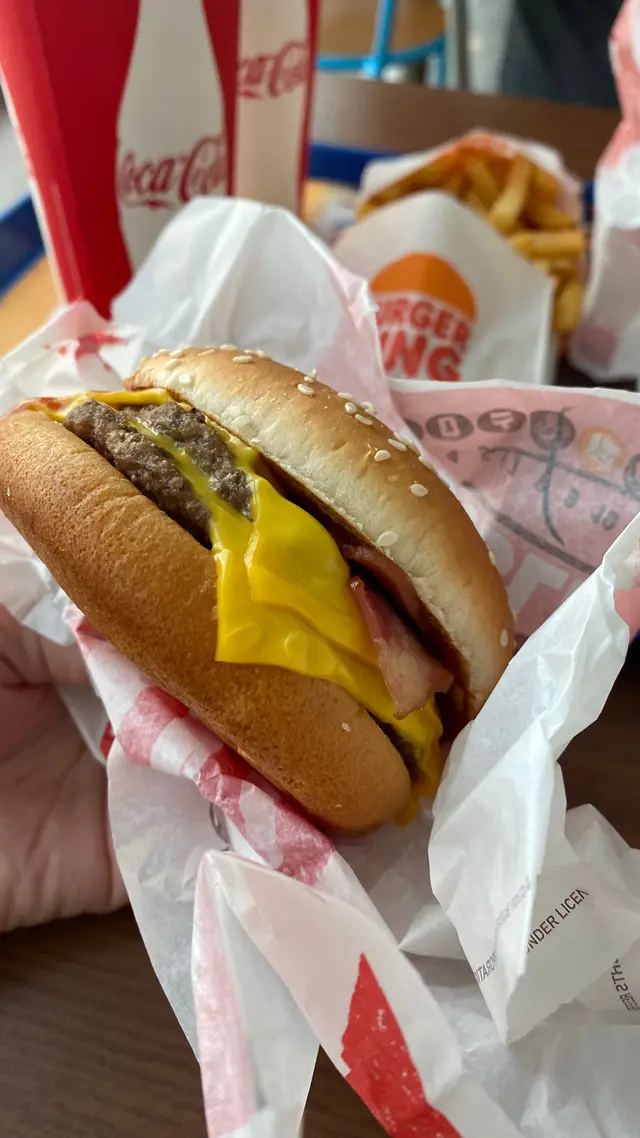 雙層煙肉芝士華堡