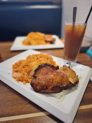 翻啅鸡髀茄膏炒饭