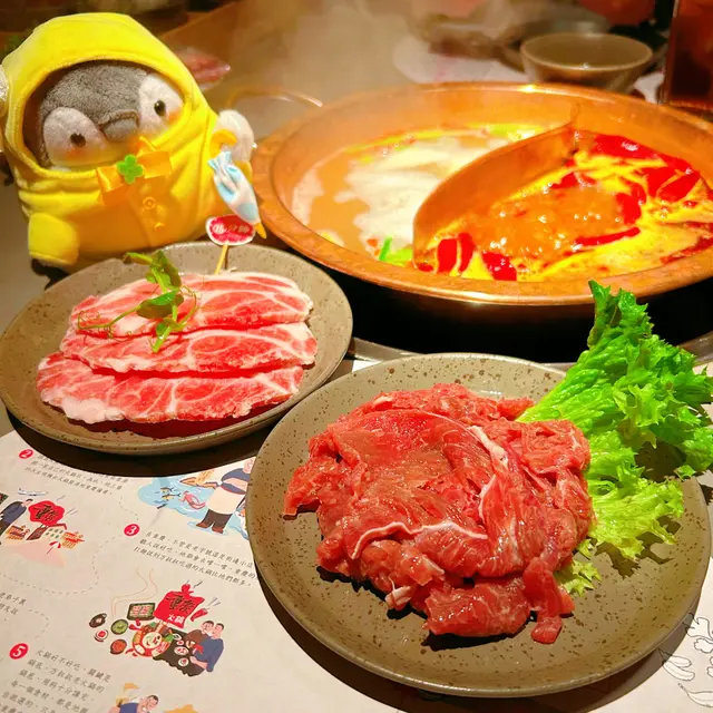 嫩牛肉(一份)、西班牙黑豚梅肉(半份)