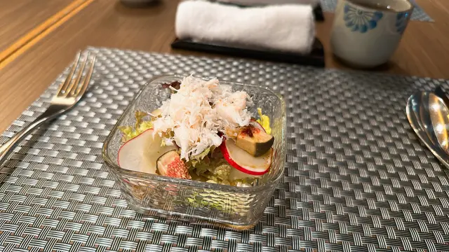 蟹肉無花果沙律