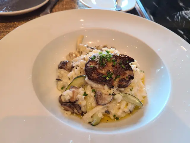 香煎鵝肝配蘑菇意大利飯