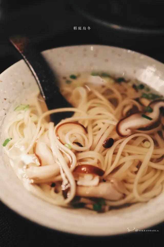 稻乙的魚湯烏冬很受歡迎，但已售罄，就嚐嚐清湯的烏冬