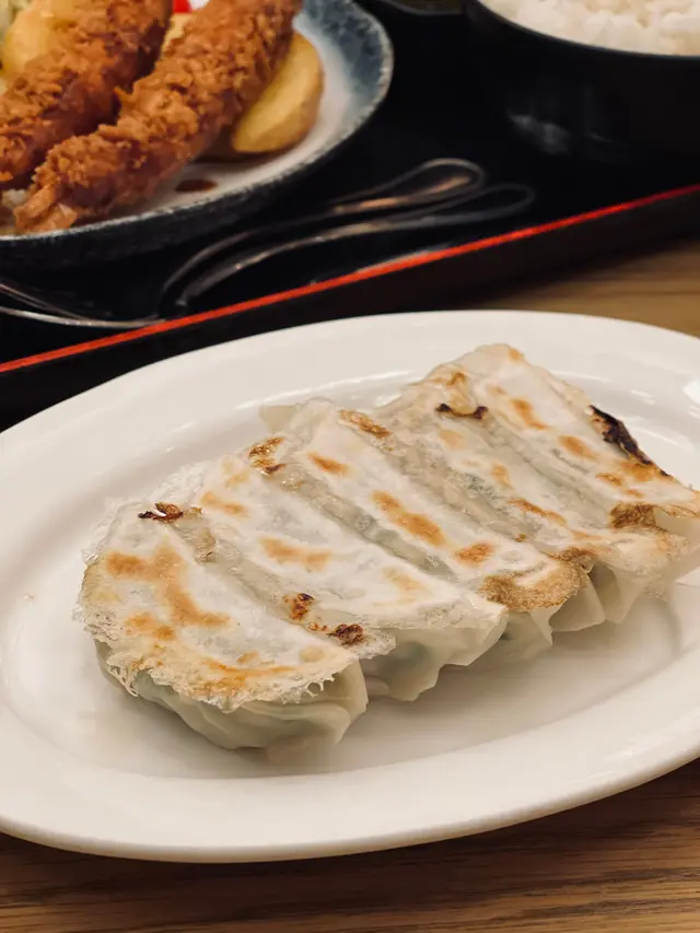 煎餃子