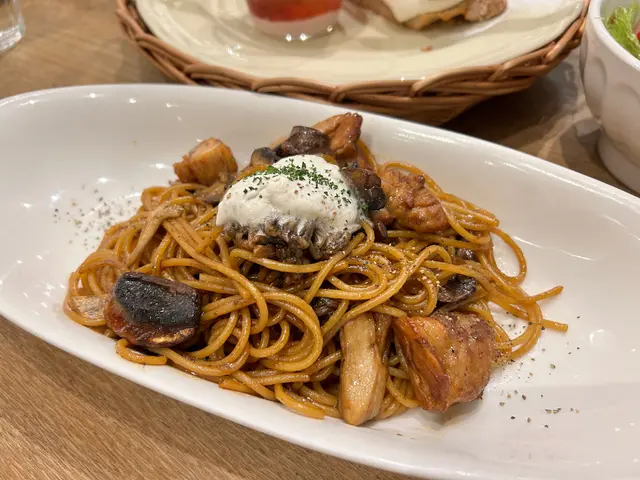 醬油烤雞蘑菇意大利麵