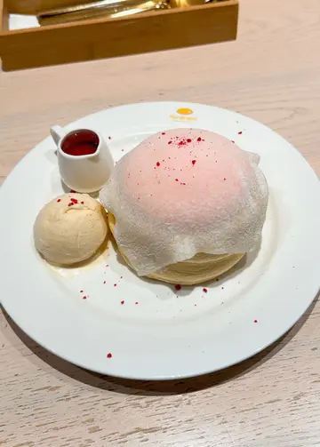 Strawberry Mochi Soufflé