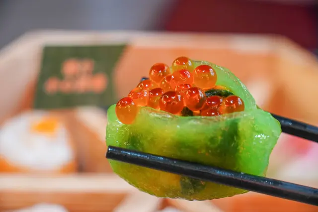 蟹粉菠菜香蝦餃