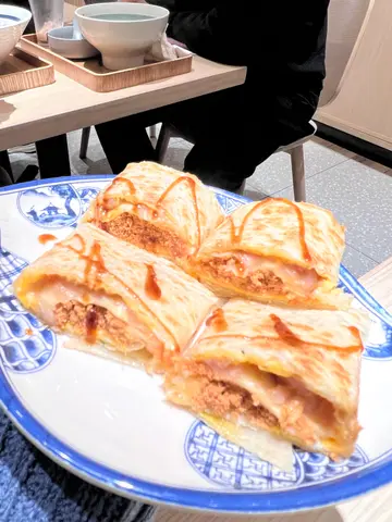 古早起司芋泥肉松蛋饼
