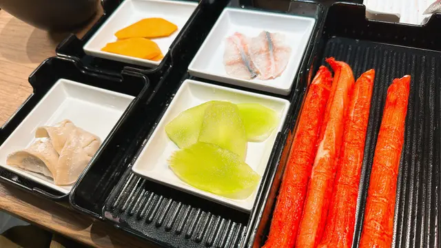 小編最鍾意食蟹柳，結實有韌性，極仿真，鮮味十足！