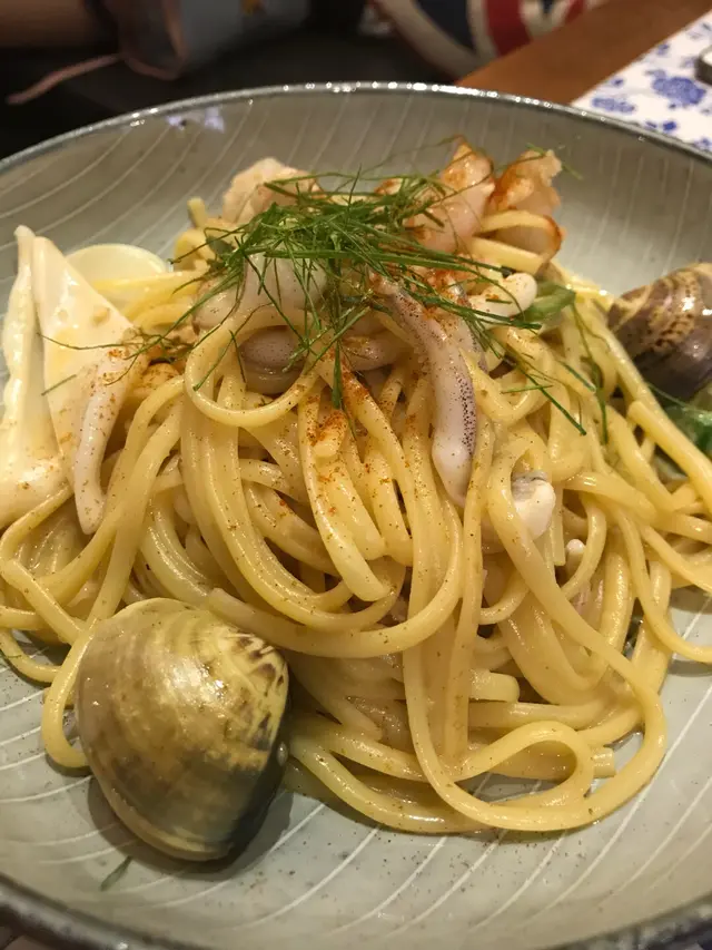 自家製喇沙汁海鮮扁意粉