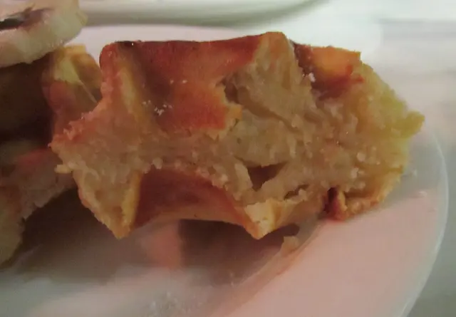 略為濕潤,不夠鬆軟