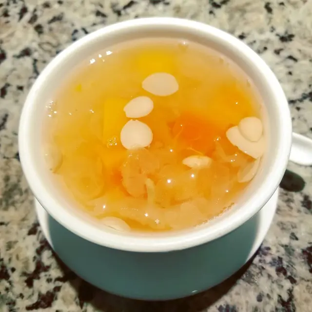 清潤雪耳燉木瓜