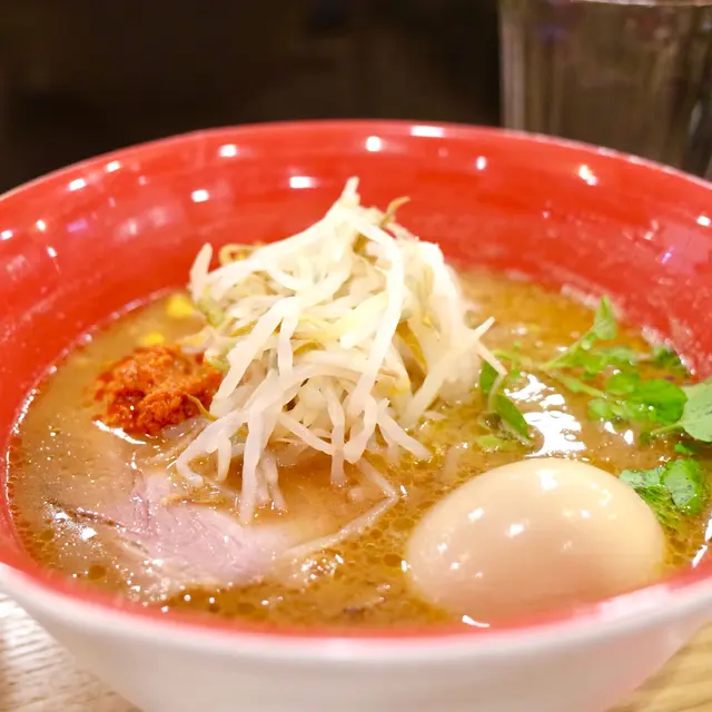 味噌味玉叉燒拉麵