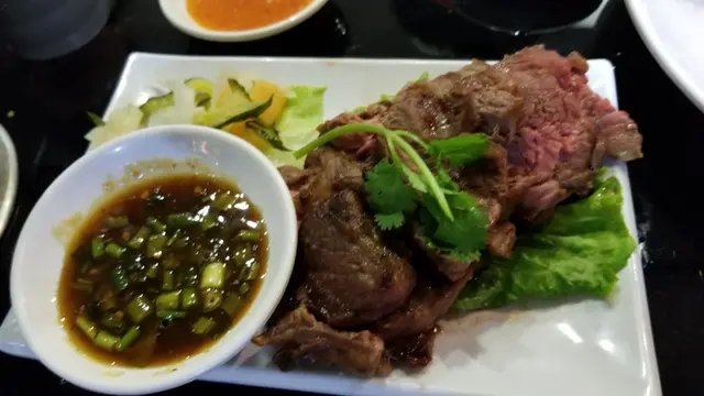 喜歡吃牛肉的人可以值得一試👍, 配埋醬汁好好味