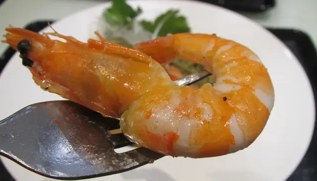 蝦仁色澤亮麗，彈牙鮮爽