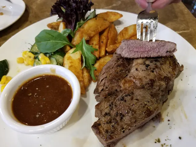 紐西蘭肉眼扒配薯菜