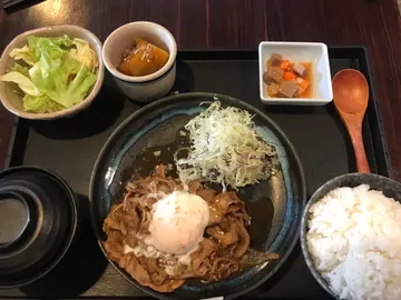 温泉蛋豚肉生姜烧饭