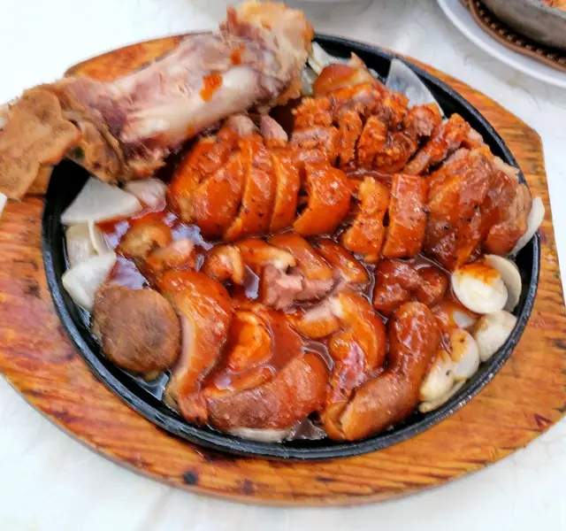 鐵板黑椒德國豬手