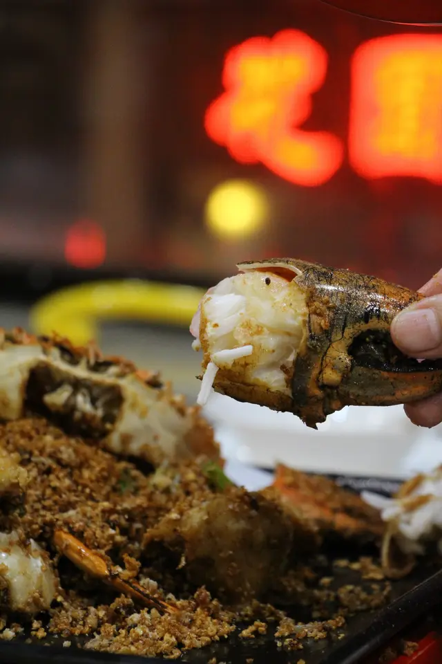 鎮店之寶避風塘炒辣蟹