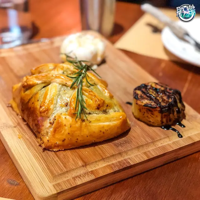 威靈頓牛柳(10安士)（期間限定＄188)＋芝士奶油法式焗薯